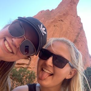 Meet your Posher, Hannah